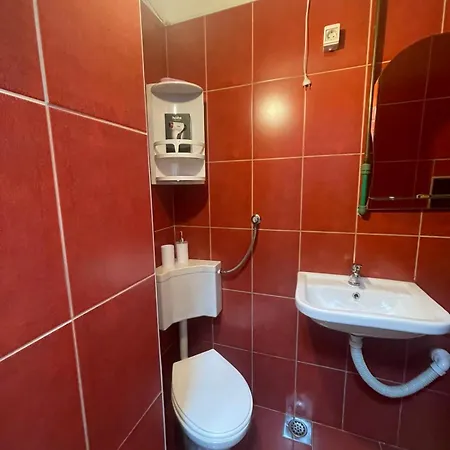 Center Apartment *